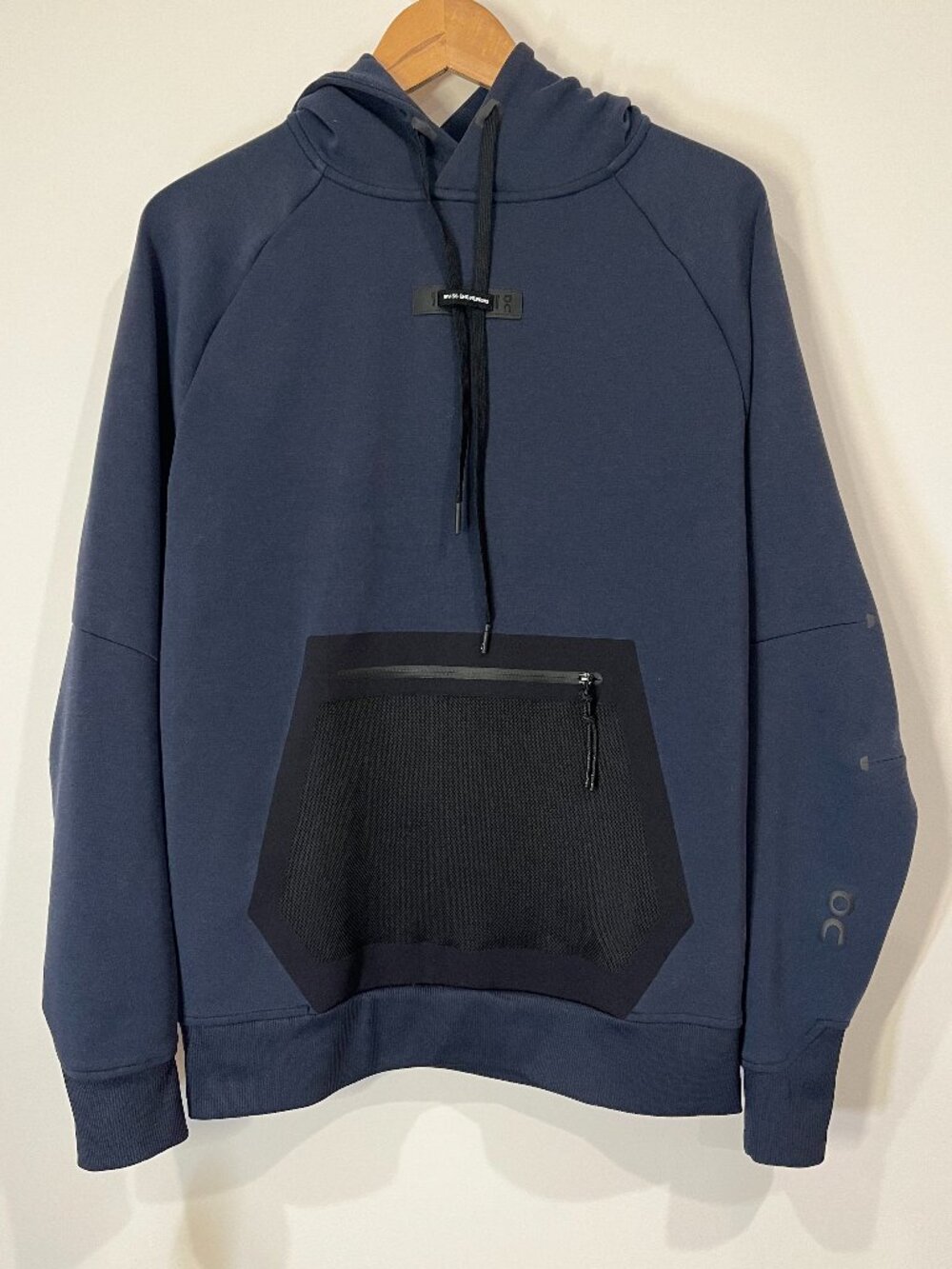 On Cloud Running Hoodie navy blue Men Small